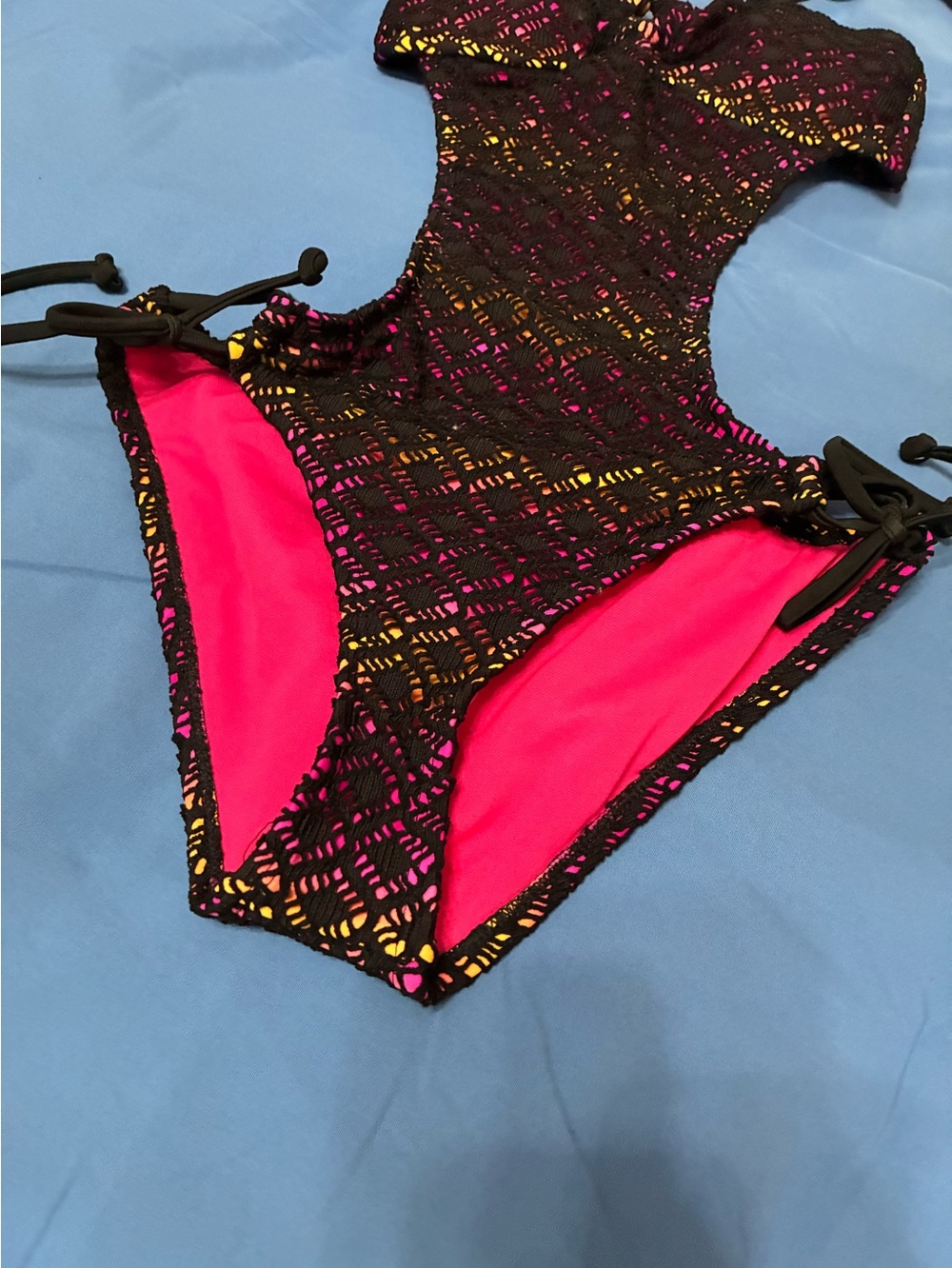 One piece swimsuit - Picture 4 of 12